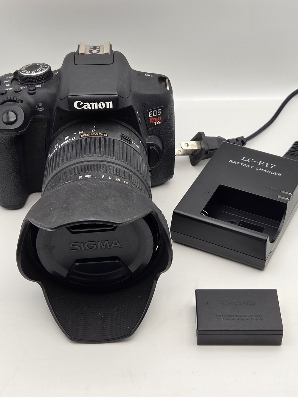 Canon EOS Rebel T6i 24.2MP DSLR Digital Camera 17-70mm Sigma Lens Black Tested